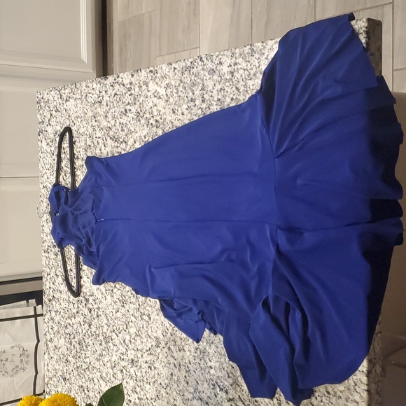 Dress - Picture 2 of 5